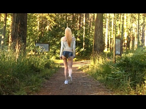 ❤️ Красива жена, която се движи бавно, а не голо видео ❌ Порн видео в bg.zoomporno.ru ❌️❤